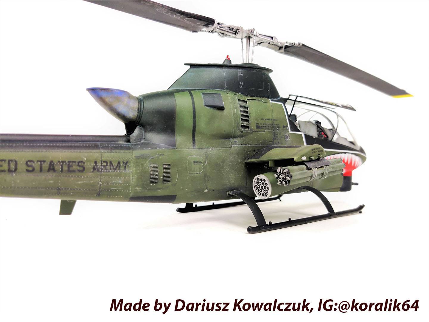 AH-1G Cobra (late production) US Attack Helicopter – Image 9