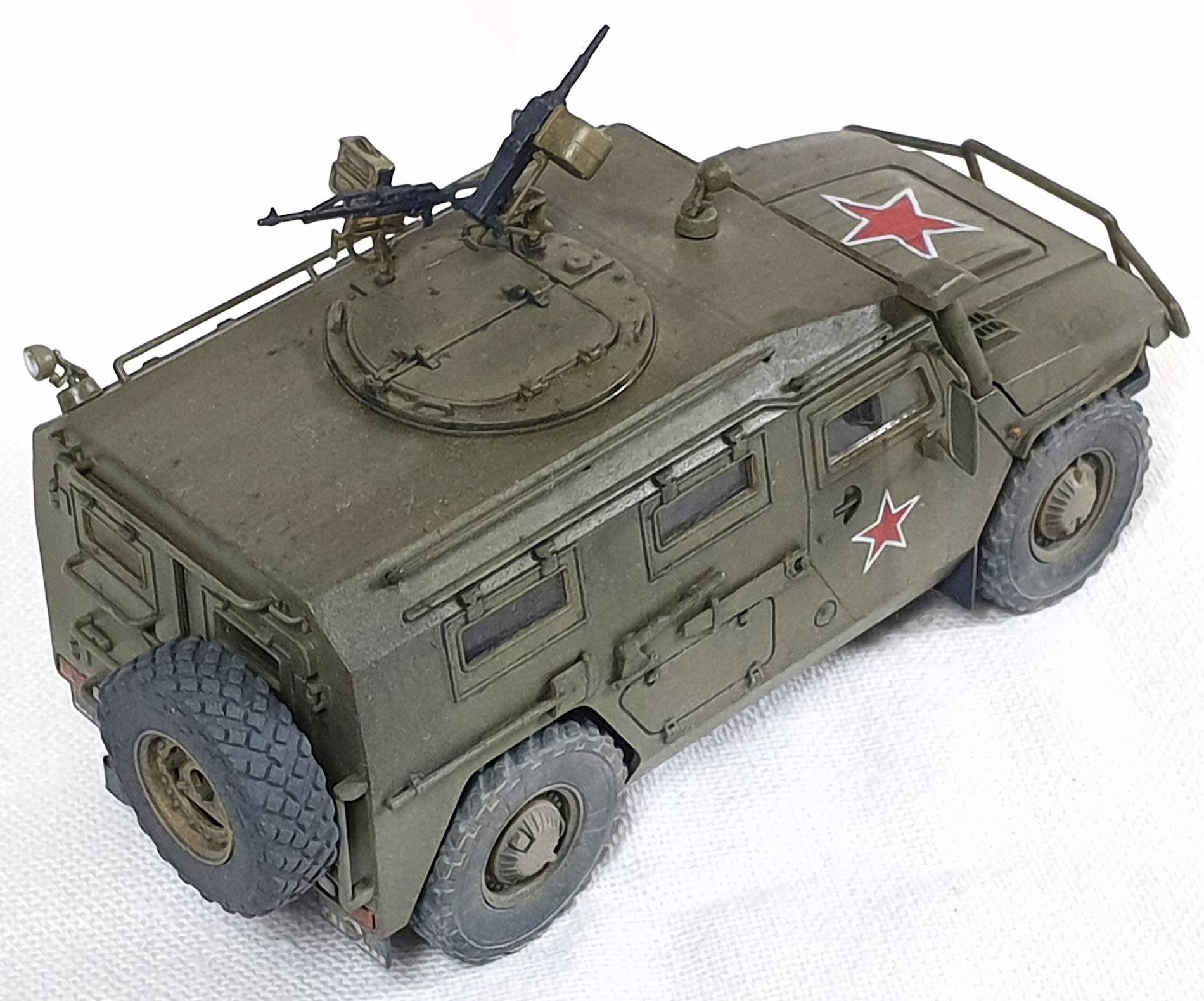 T-90A Main Battle Tank & "Tiger" Gaz-233014 Armoured Vehicle – Image 14
