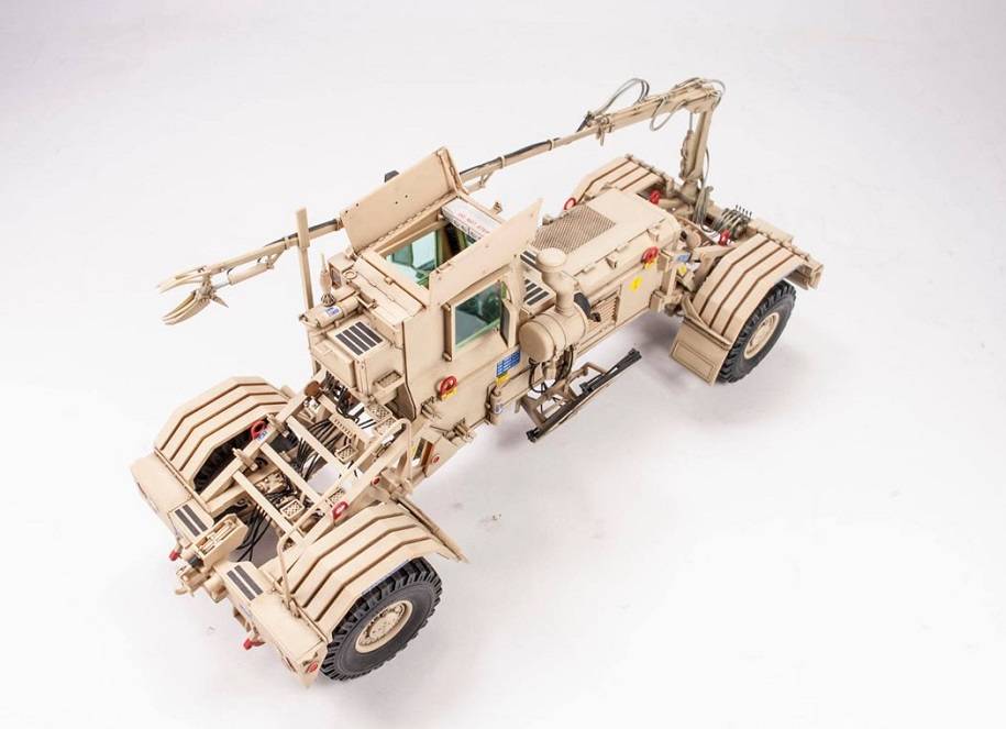 Husky MK. III VMMD w/ Interrogation Arm – Image 7