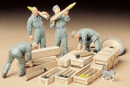 German Tank Ammo-Loading Crew – Image 2