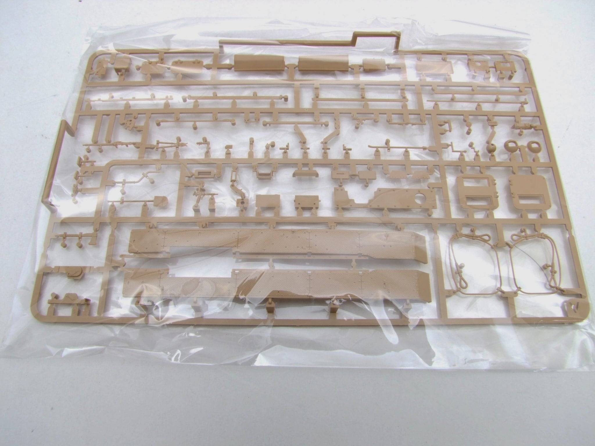 StuG. III Ausf. G Early Production with workable track links – Image 5