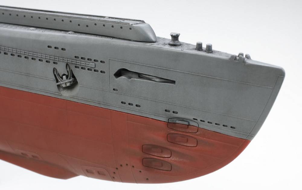 Japanese Navy Submarine I-400 – Image 8