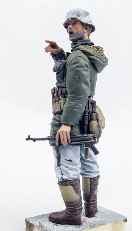 StuG III crew & Infantry set – Image 2
