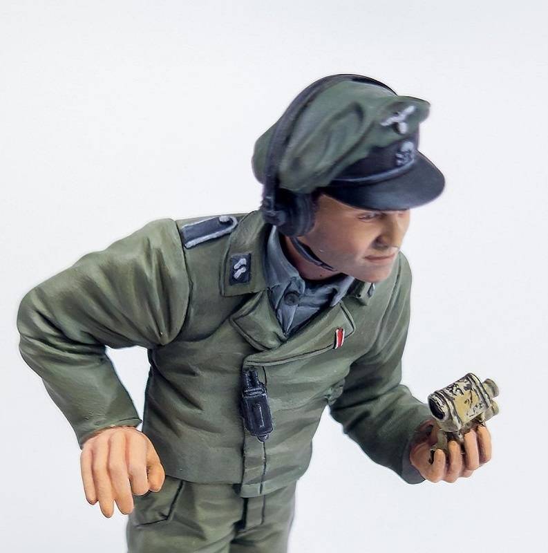 StuG III crew & Infantry set – Image 5