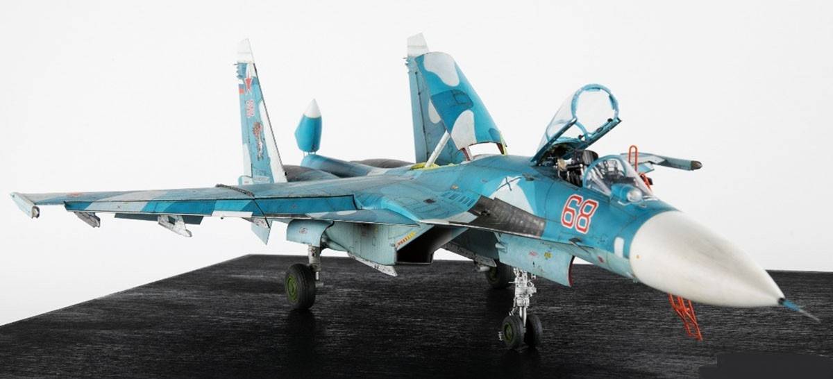 Su-33 Flanker-D Russian Navy Carrier-Borne Fighter – Image 3