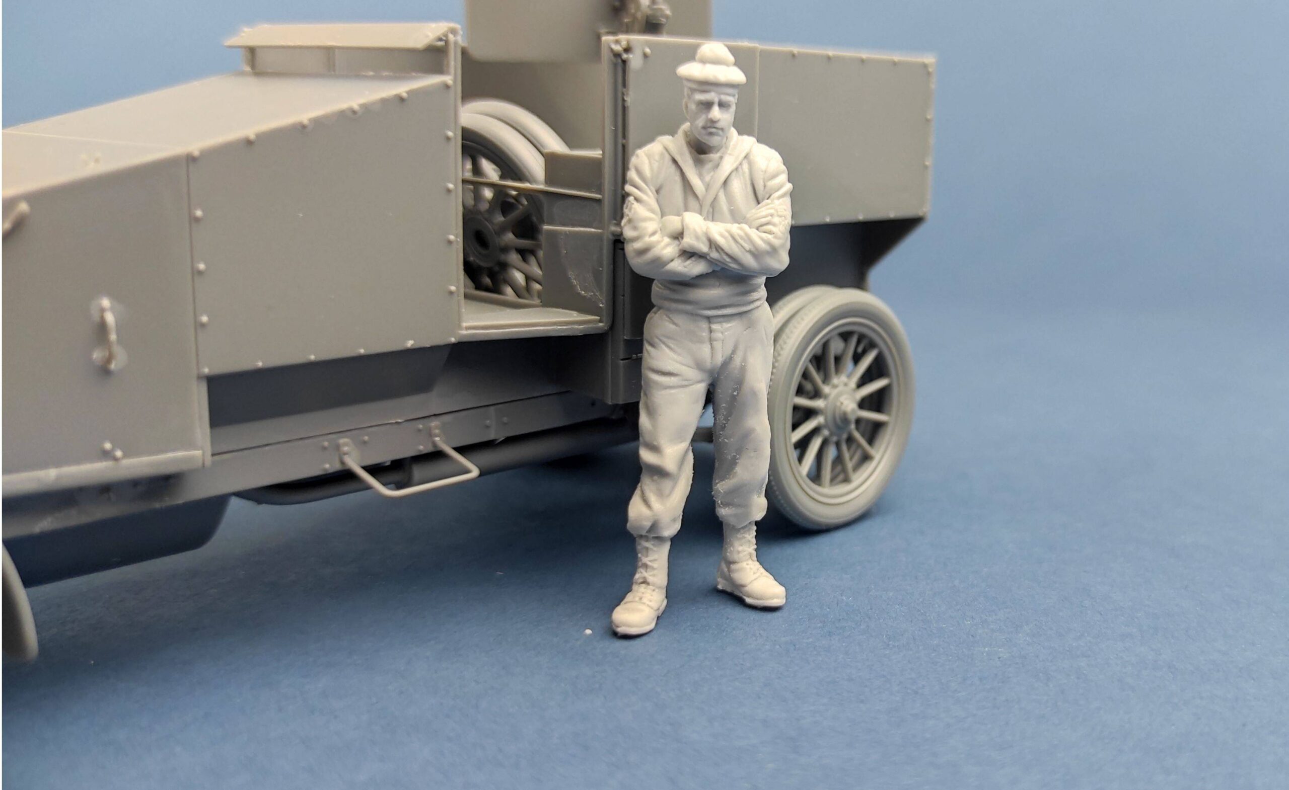 French marine armoured car standing crewman – Image 2