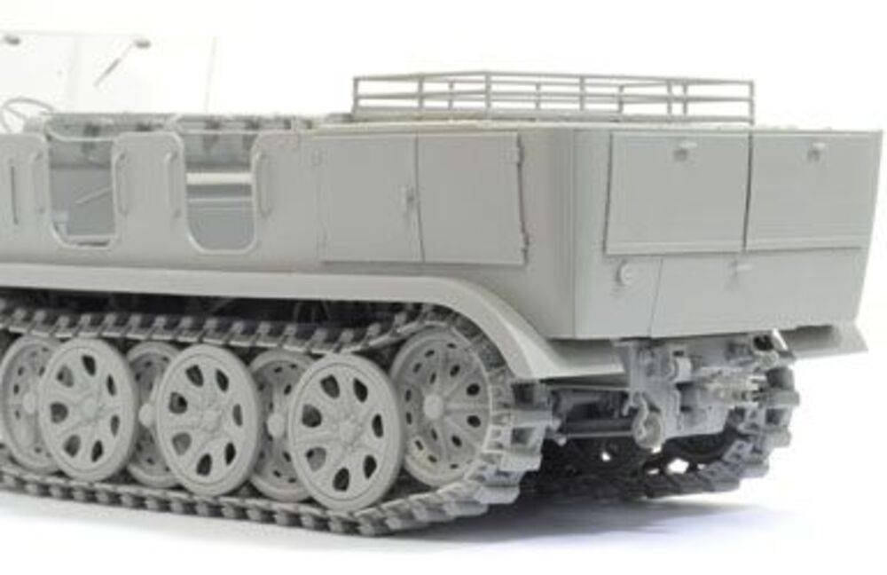 Sd.Kfz.7 8t Half Track Initial Production – Image 5