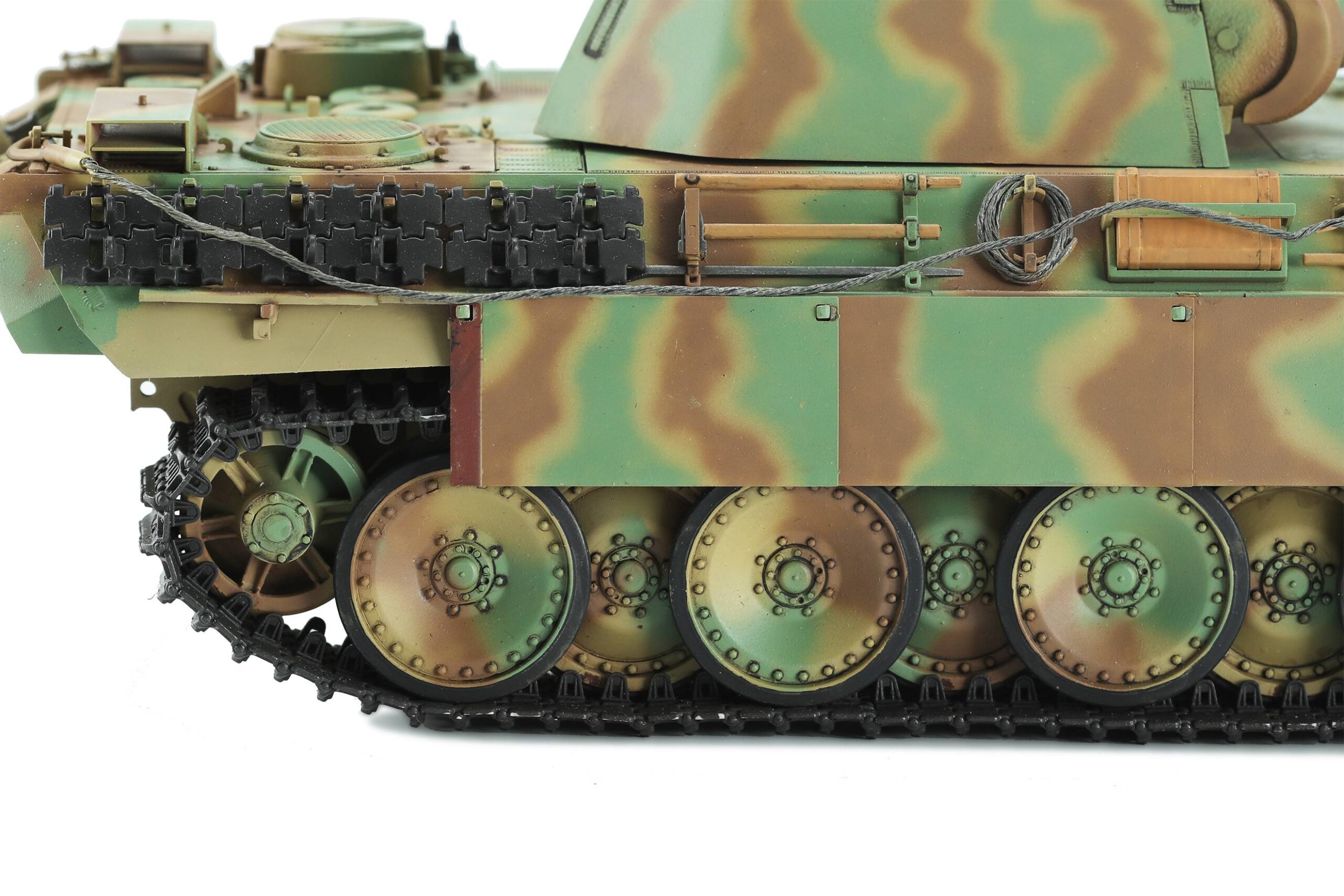 GERMAN MEDIUM TANK Sd.Kfz.171 PANTHER Ausf.G EARLY/Ausf.G with AIR DEFENSE ARMOR – Image 10