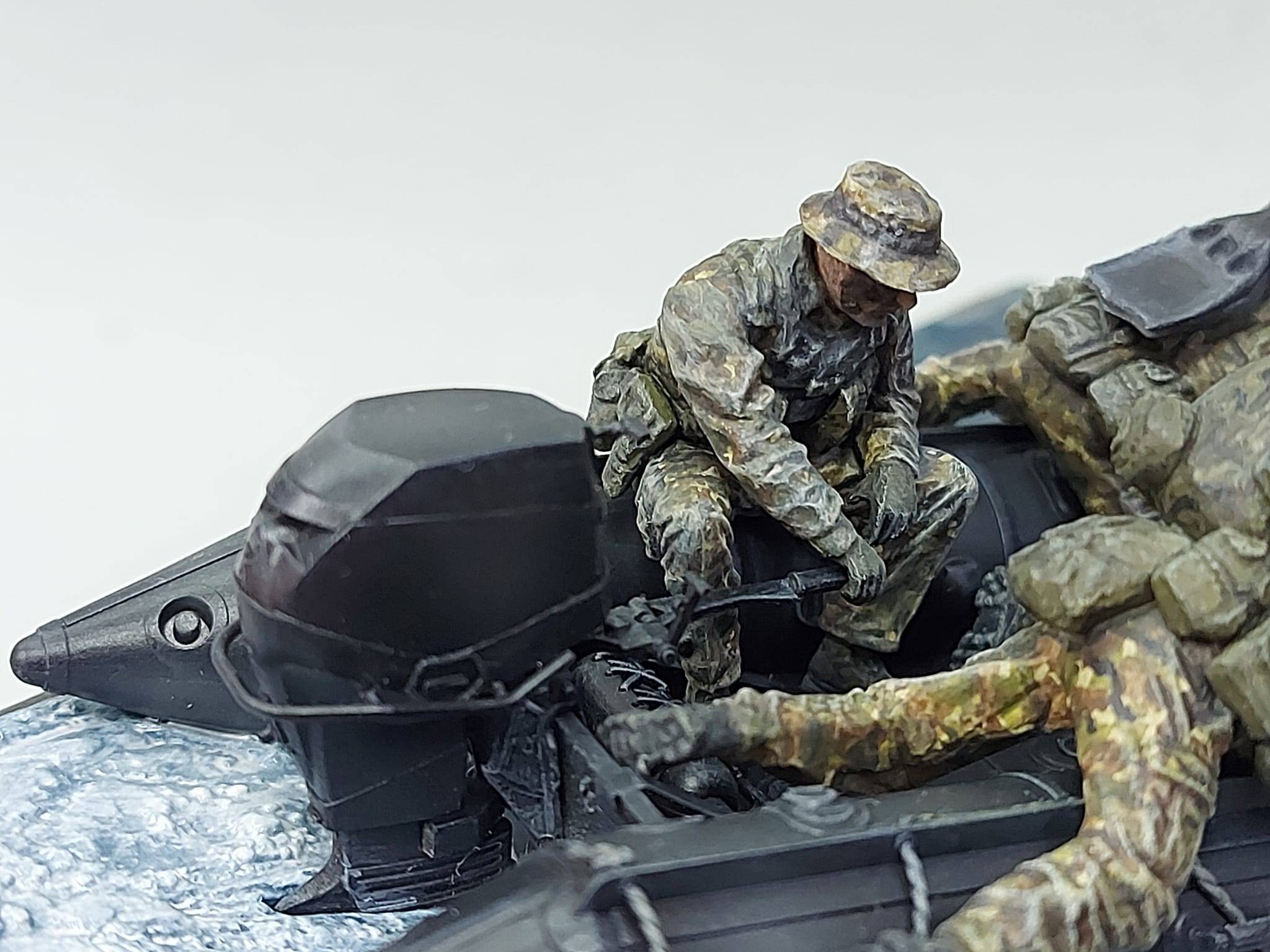 US Navy Seals Team In Action Circa 90s w/ Combat Rubber Raiding Craft – Image 17