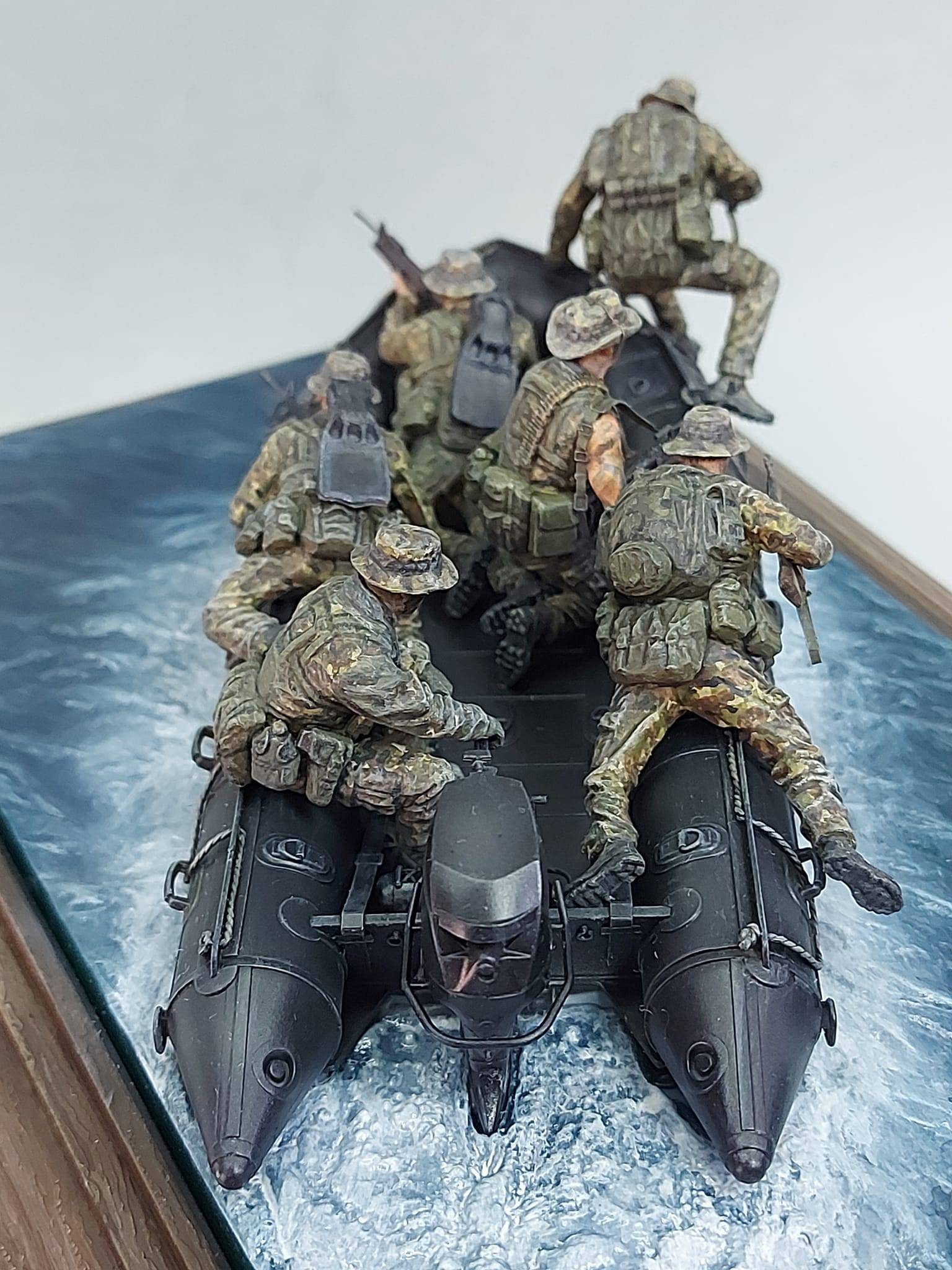 US Navy Seals Team In Action Circa 90s w/ Combat Rubber Raiding Craft – Image 20