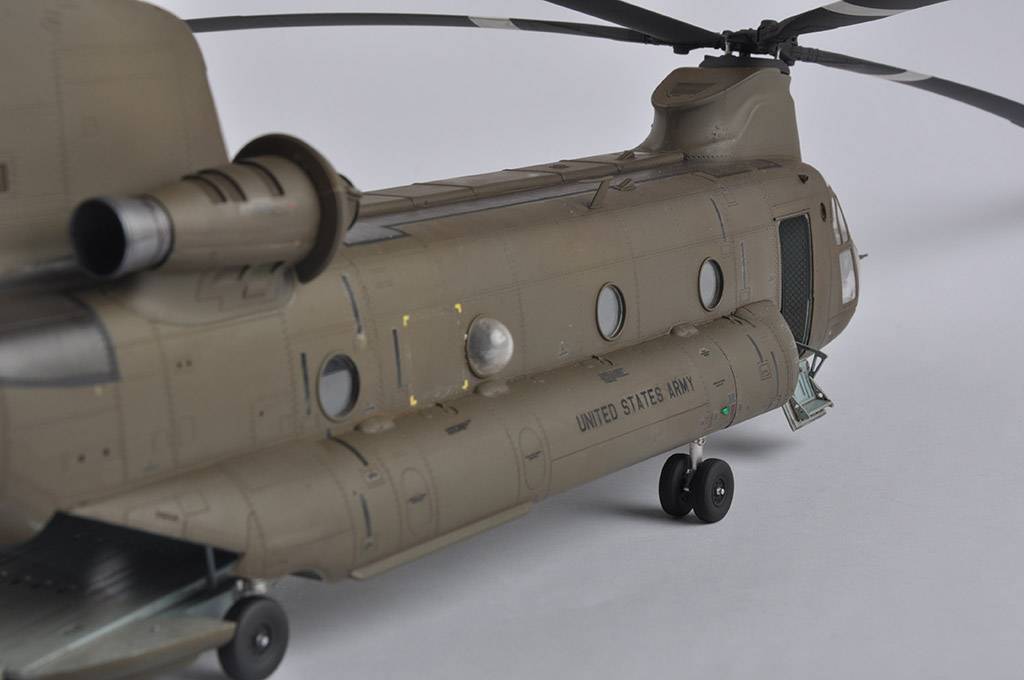 CH-47D CHINOOK – Image 8