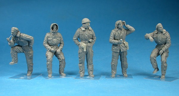 BRITISH TANK CREW. WINTER UNIFORM – Image 2