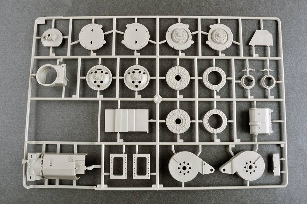 German Sd.Kfz 173 Jagdpanther Early Version – Image 31