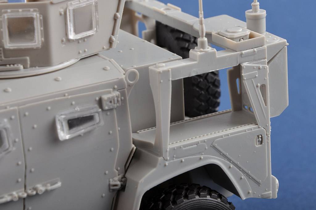 M1278 Heavy Guns Carrier – General Purpose (JLTV-GP) – Image 7