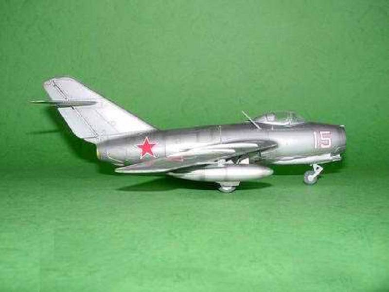 Mikoyan-Gurevich MiG-15 bis Fagot-B – Image 3