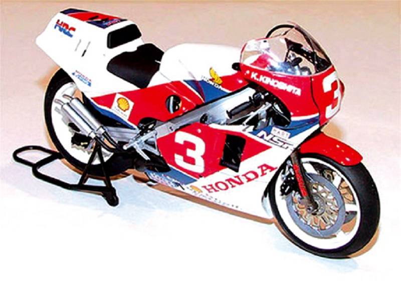 Honda NSR500 Factory Color – Image 2