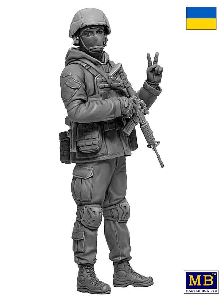 Russian-Ukrainian War series Kit No. 1 Ukrainian soldier, Defence of Kyiv, March 2022 – Image 4