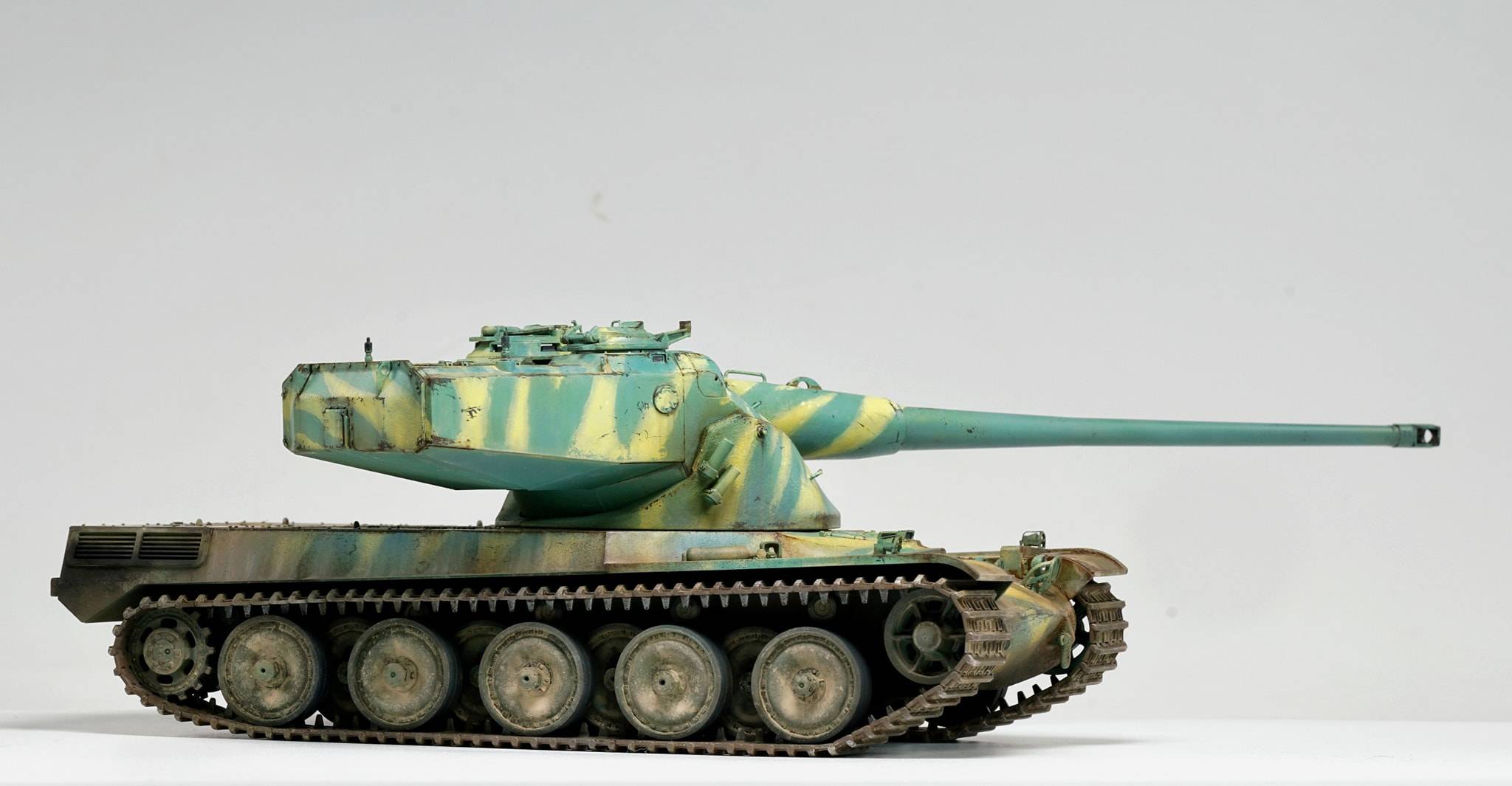 France AMX-50B Heavy Tank – Image 11