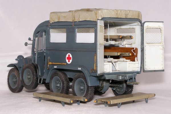 GERMAN AMBULANCE KFZ 31 – Image 4