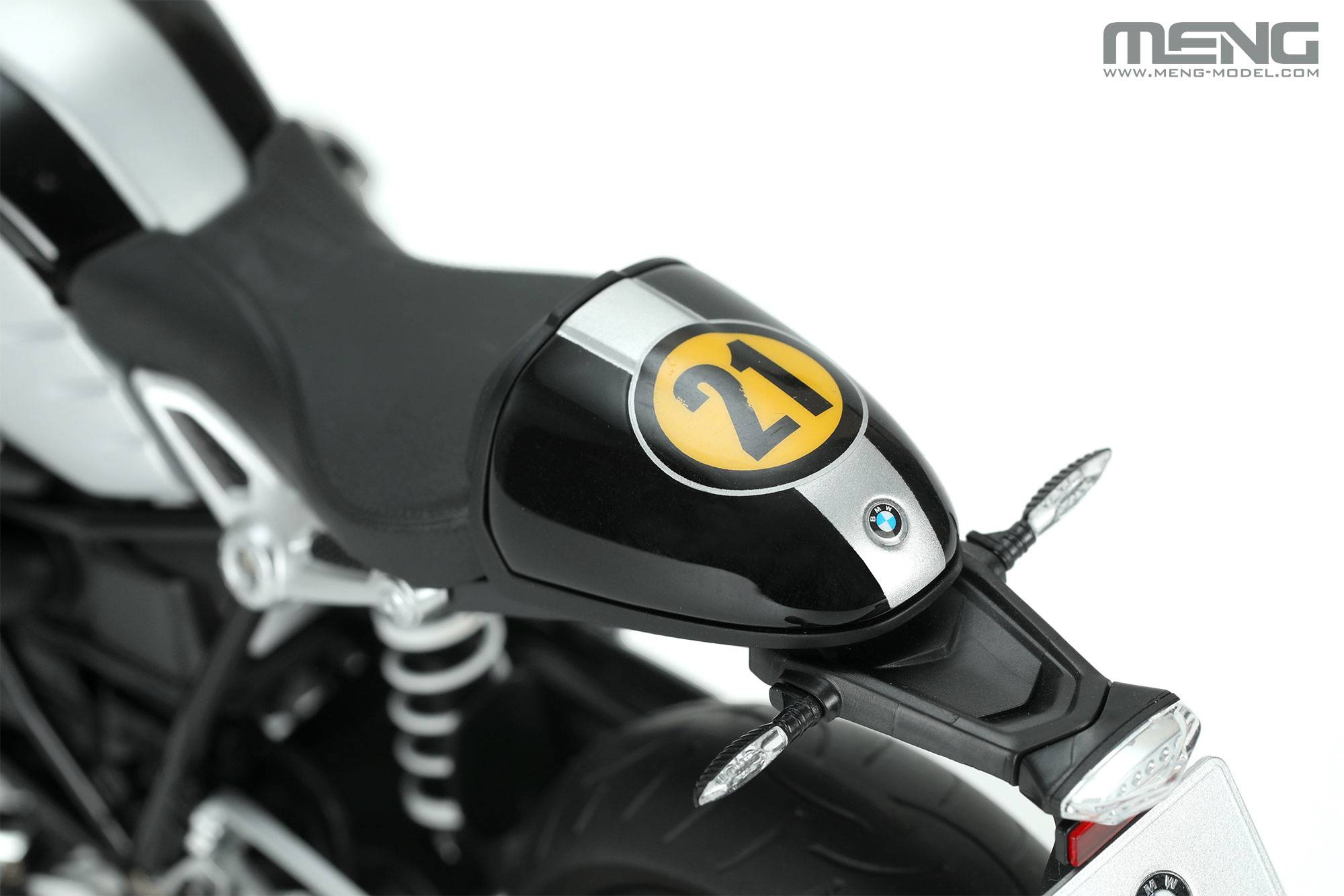 BMW RnineT Option 719 Black Storm Metallic/ Vintage – Image 5