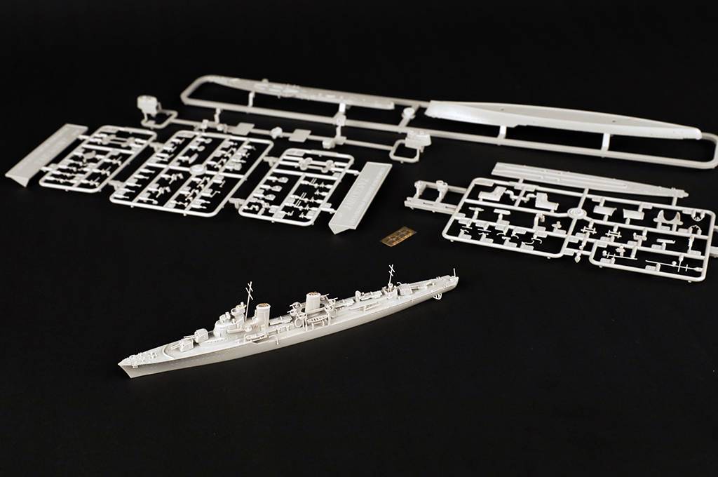 Russian Destroyer Taszkient 1940 – Image 7