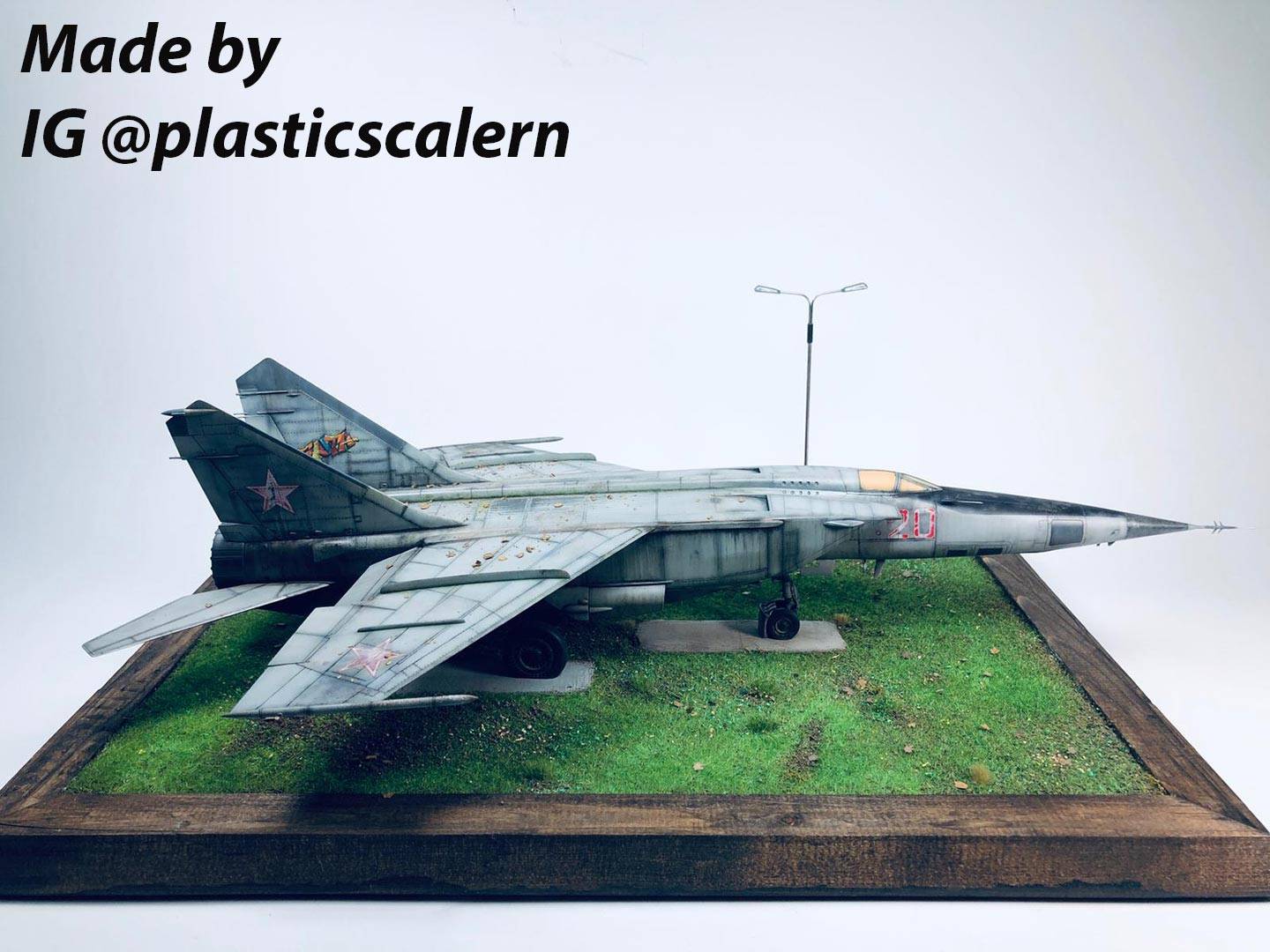 MiG-25 RBF Soviet Reconnaissance Plane – Image 2