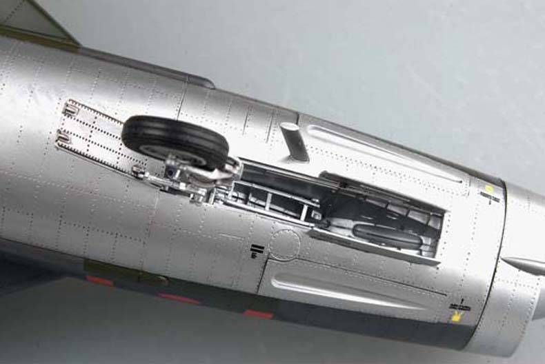 English Electric Lightning F.2A F.6 – Image 6