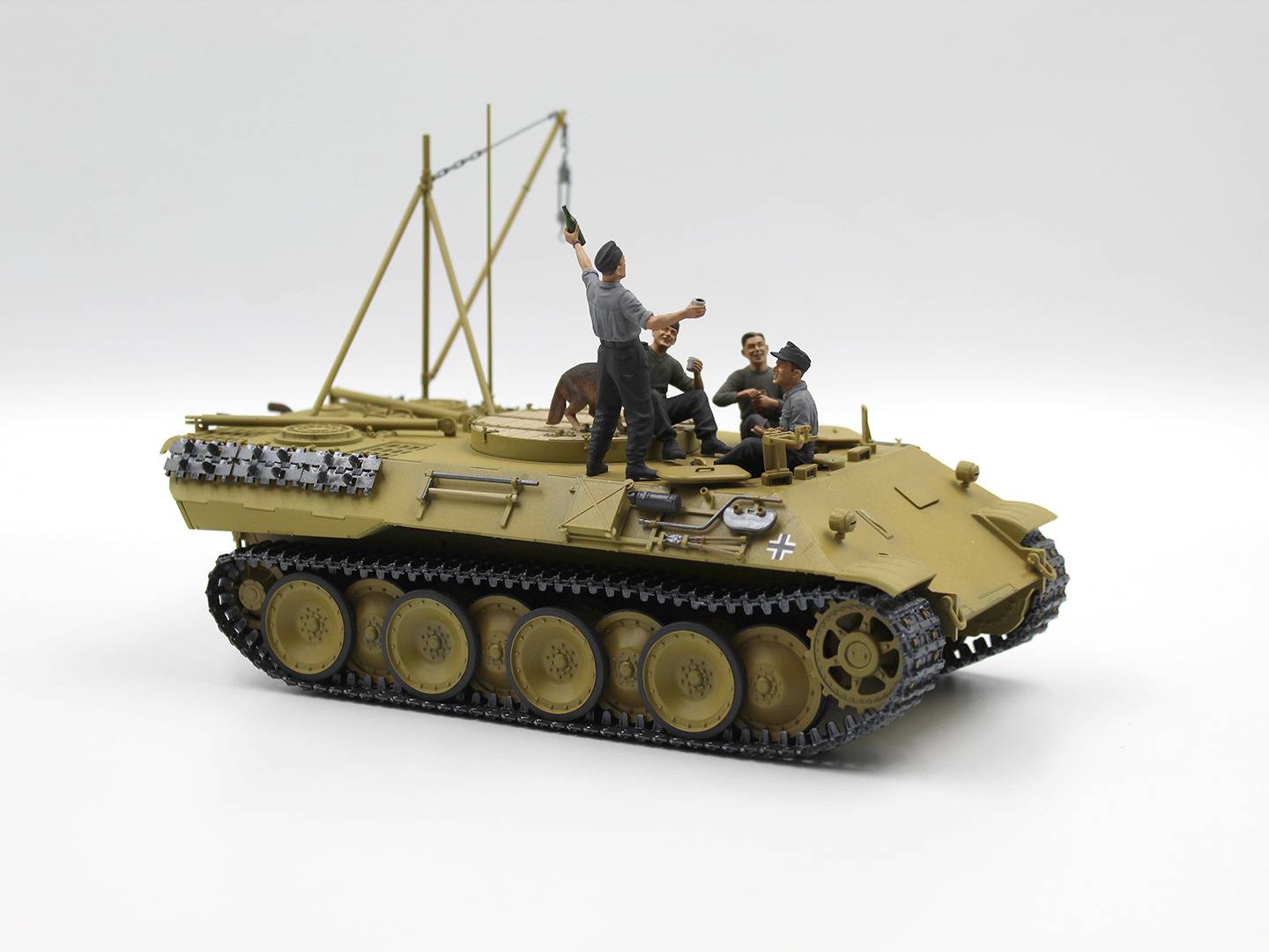 “Prost!”, Between Battles on Bergepanther – Image 3