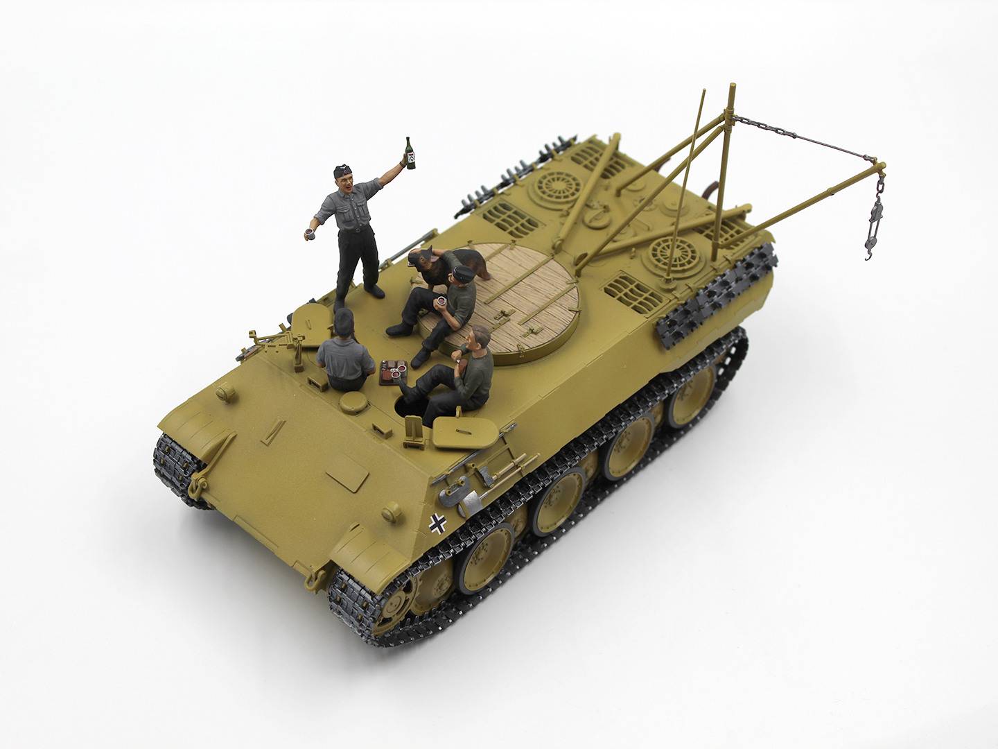 “Prost!”, Between Battles on Bergepanther – Image 6
