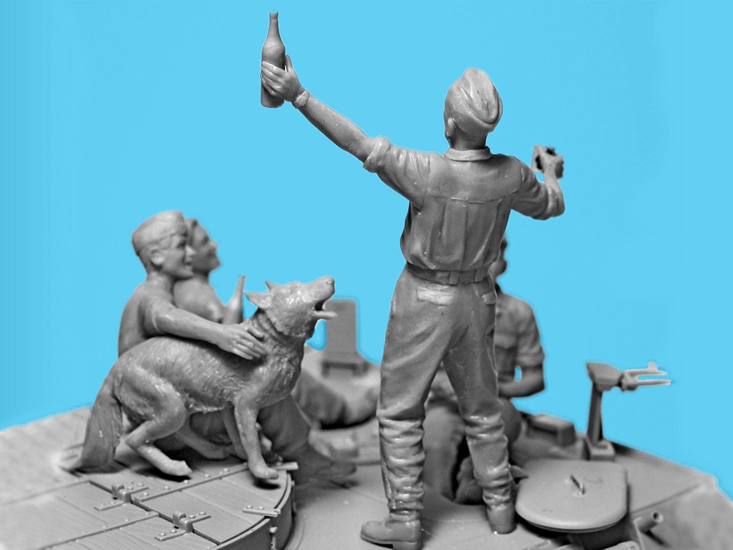 “Prost!”, Between Battles on Bergepanther – Image 11