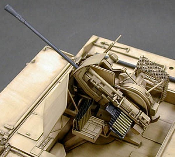 "Möbelwagen" Sd.Kfz 161/3 3.7cm Flak Auf Fgst Pz. Kpfw.IV (Sf) – Image 3