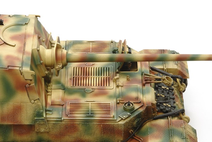 Sd.Kfz.184 Schwerer Jagdpanzer Elefant – Image 7