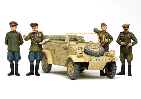 Russian Commanders/Staff Car - w/4 Figures – Image 2