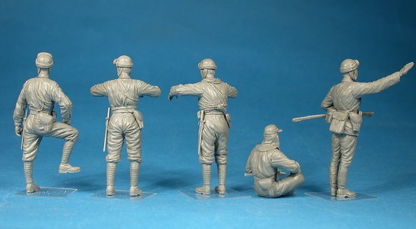 JAPANESE TANK CREW – Image 3