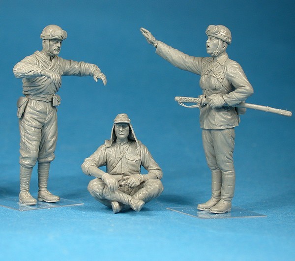 JAPANESE TANK CREW – Image 4