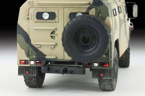 Blindé russe équipé du système de missile "Kornet-D" Gaz-233014 – Image 3