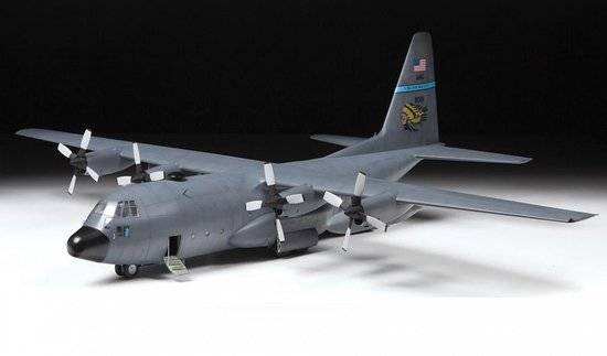 Avion de Transports Heavy américain C-130H – Image 6