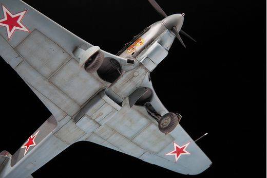 Avion Chasseur soviétique Yak-9D – Image 3