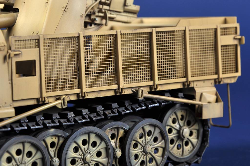 Schwerer Zugkraftwagen 18 t with 8.8 cm Flak – Image 8