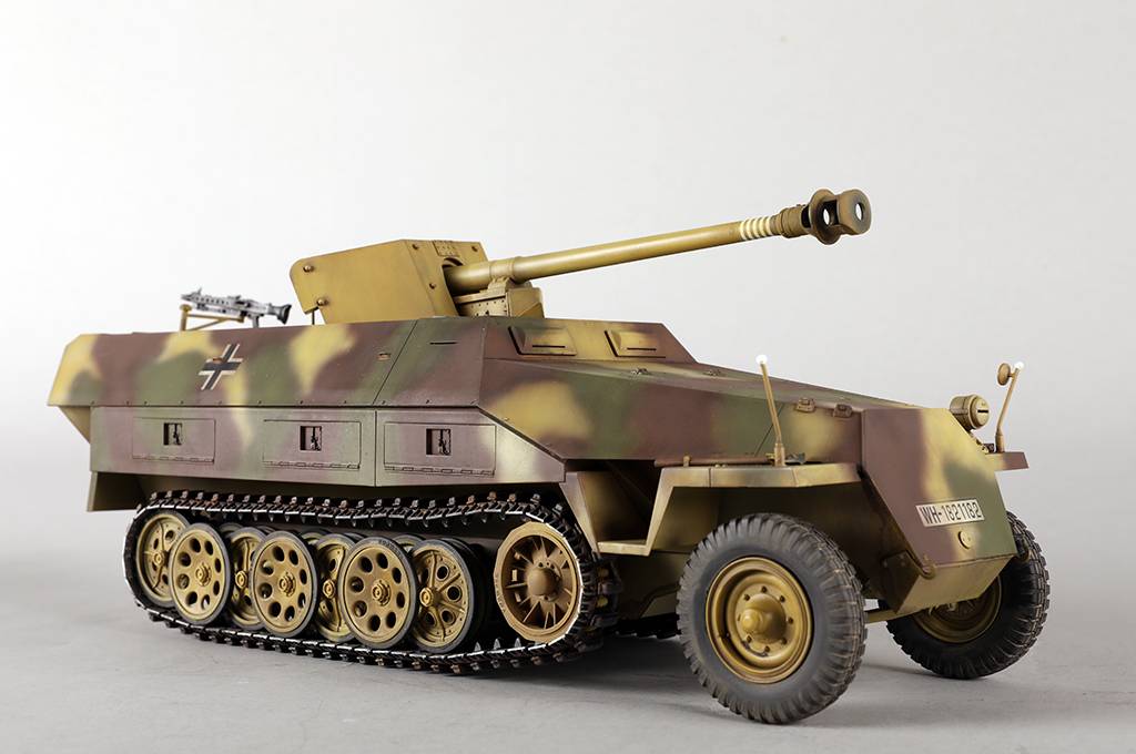 Sd.Kfz 251/22D – Image 2