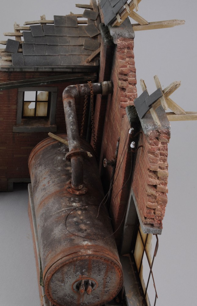 USINE EN RUINE AVEC CHAUDIERE A VAPEUR – Image 4