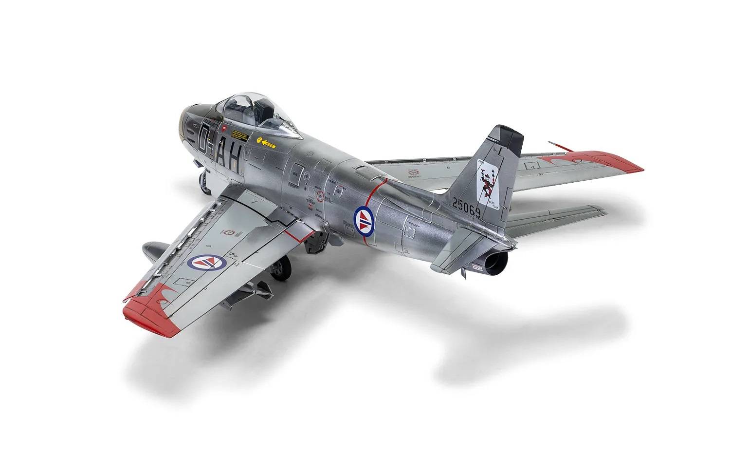 North American F-86F-40 Sabre – Image 4
