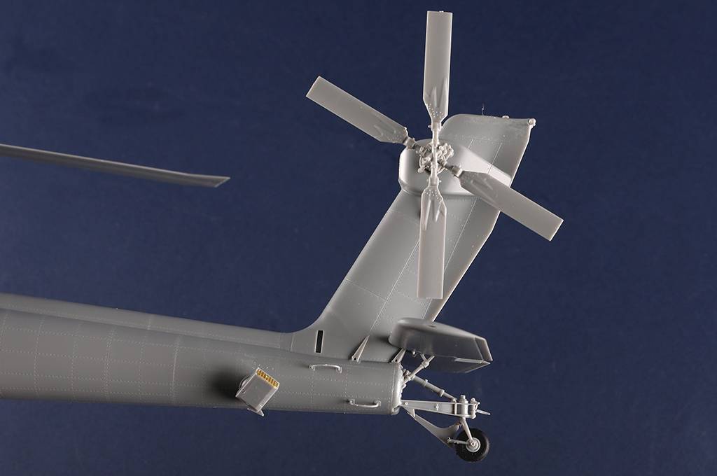 AH-64A Apache – Image 10