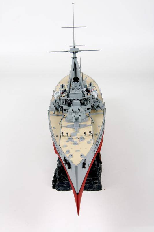 HMS Dreadnought – Image 8