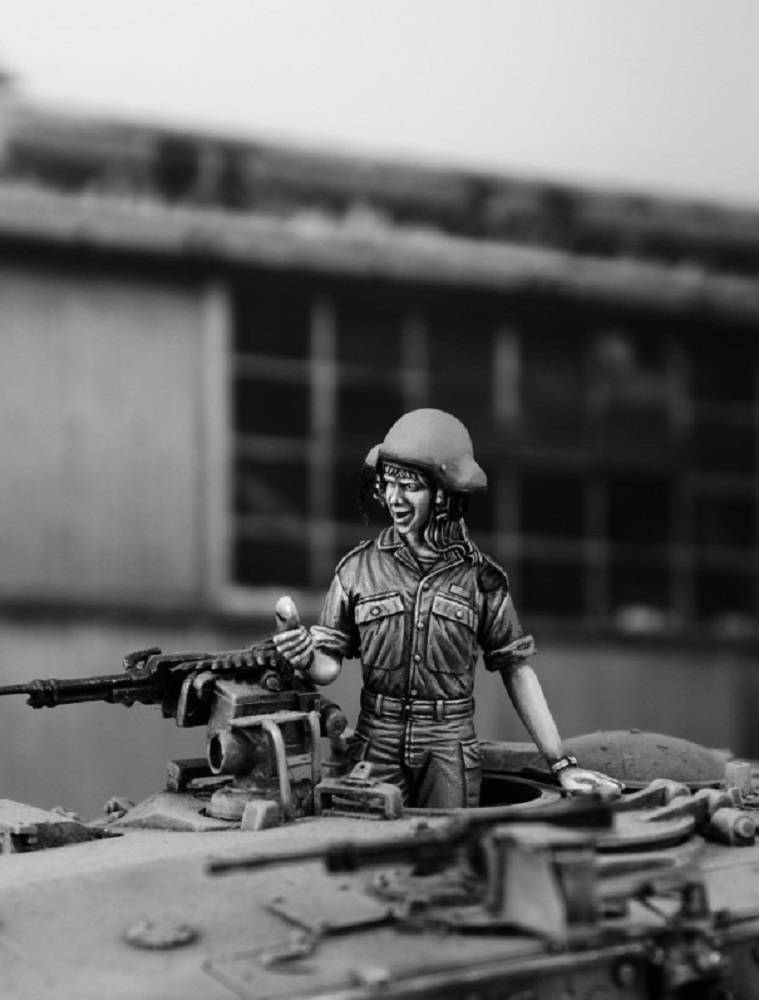 Israeli woman tanker call from my boyfriend – Image 5