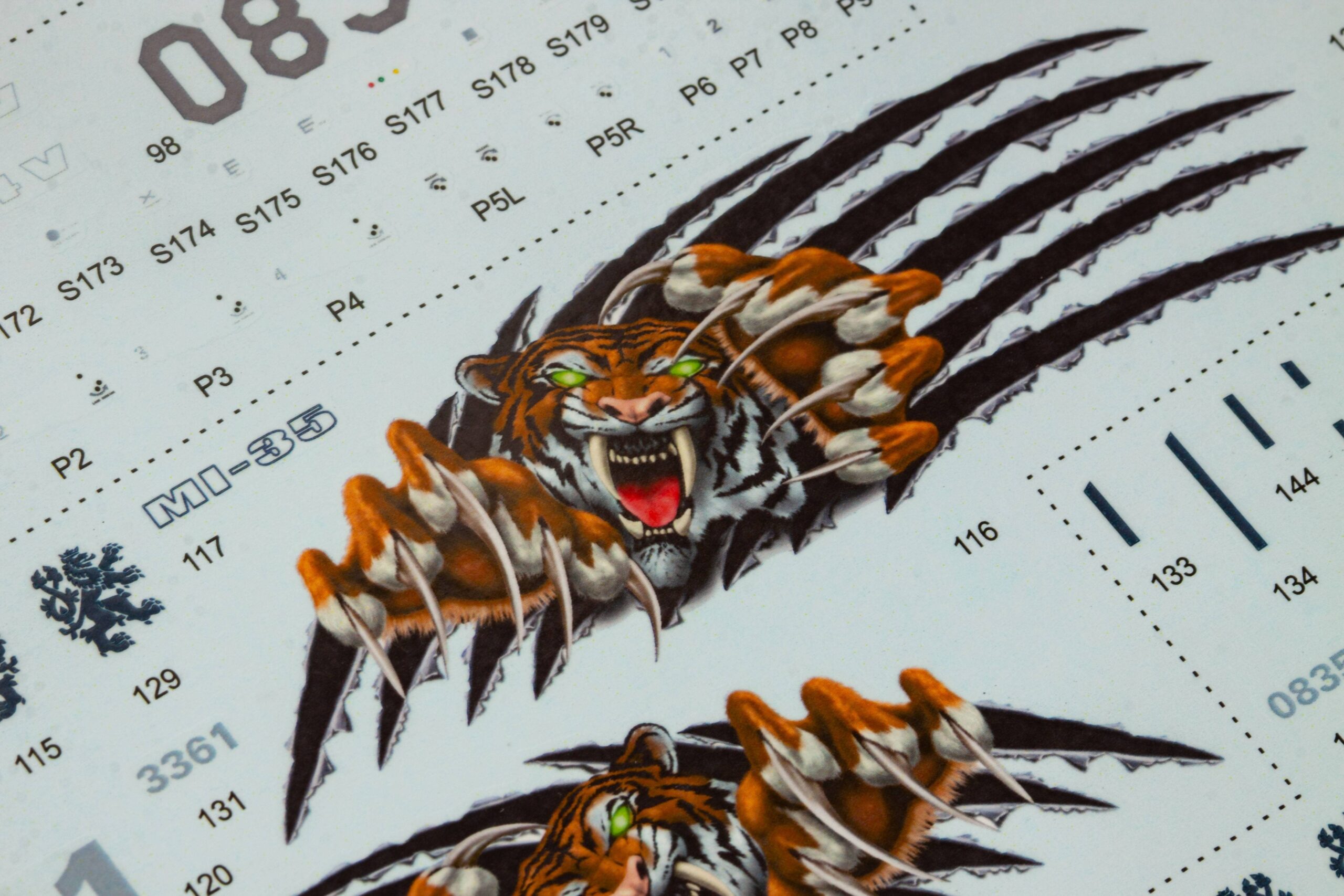 Hind E Limited Edition – Image 9