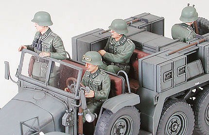 Krupp Protze 1 ton (6x4) Kfz. 69 Towing Truck with 3.7cm Pak – Image 6