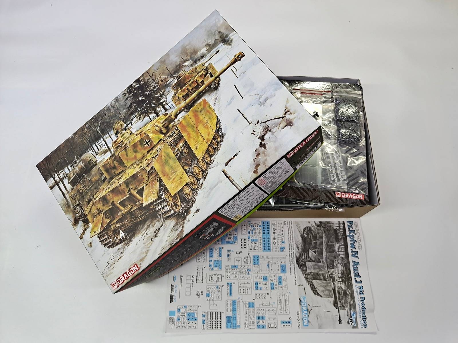 Pz.Kpfw.IV Ausf.J Mid Production (august-september 1944) PREMIUM EDITION – Image 2