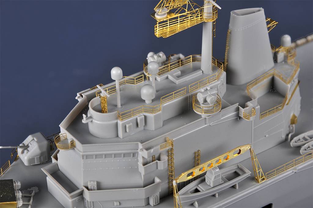 French Navy Helicopter Cruiser Jeanne d’Arc – Image 15