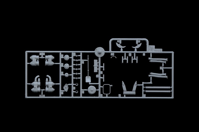 Pz.Kpfw.VI Tiger I Ausf.E mid production – Image 4